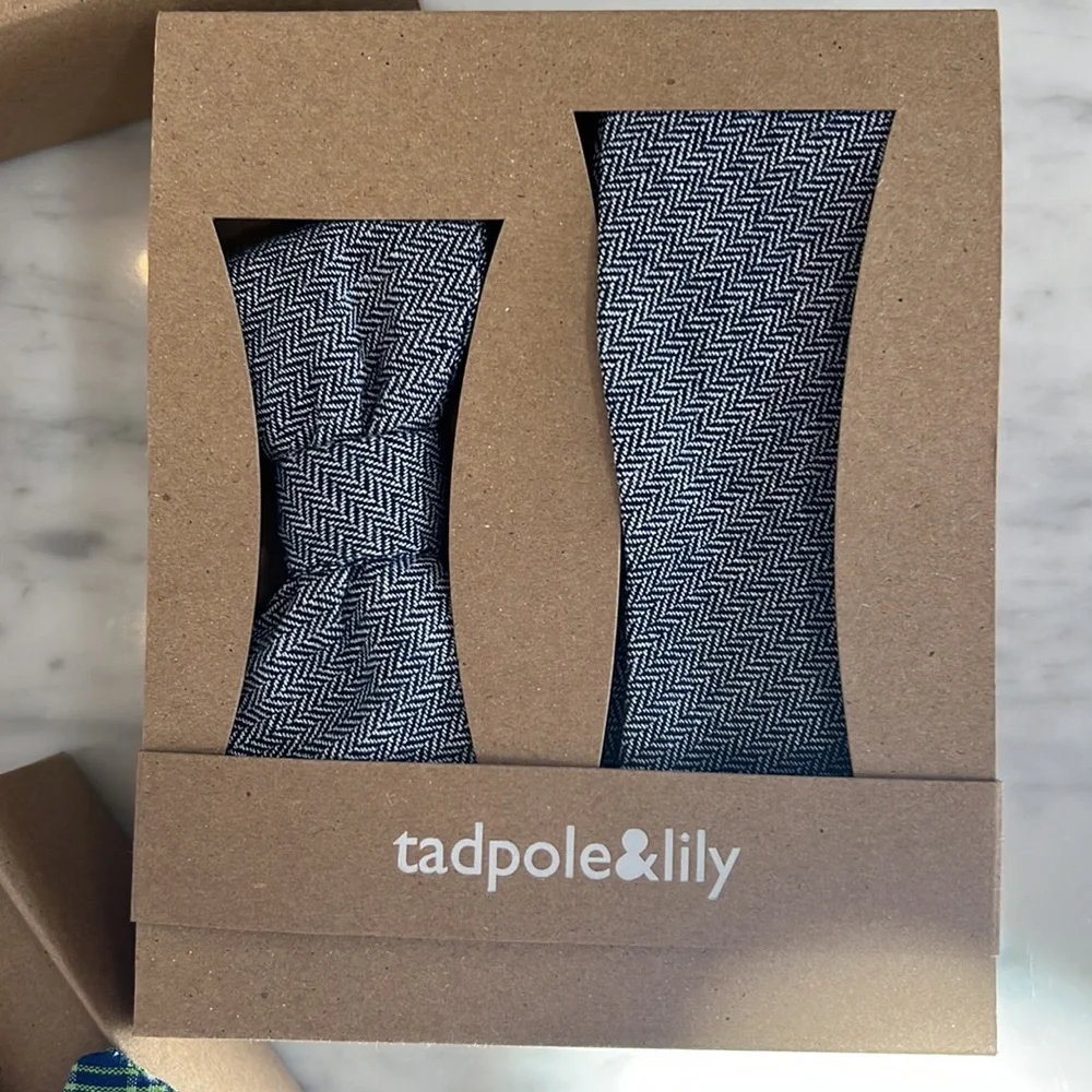 New Tadpole and Lily Father and Son Matching Bow tie Sets